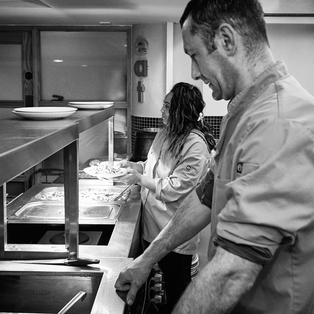 CryptLeeds's tweet image. Growing Rooms is our drug and alcohol abstinence program Whilst on the programme, clients do three days a week of twelve-step meetings and two days of volunteering. a big thank you to the clients for  volunteering to support the Crypt #NationalThankyouDay.