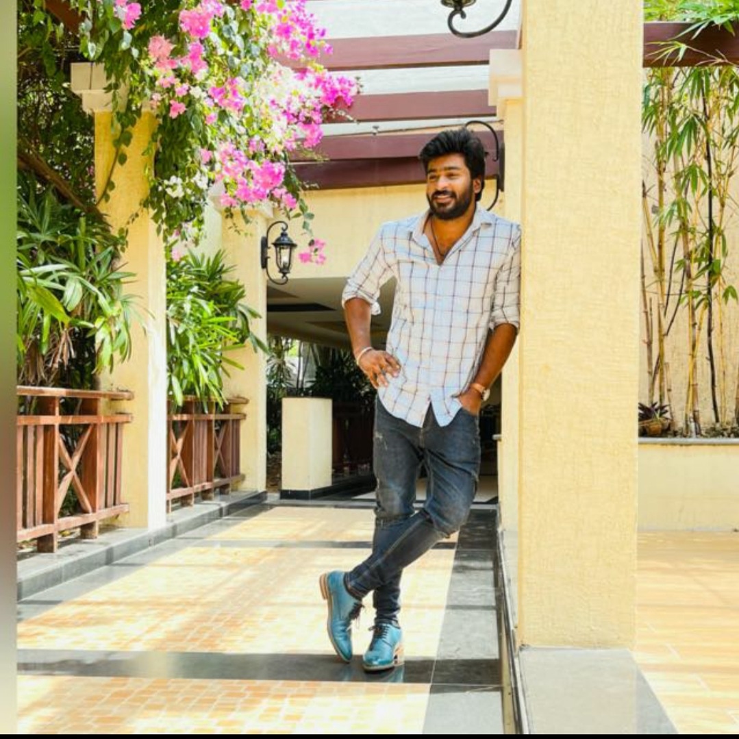 it1402's tweet photo. perfect click.. 😍😍😍😍
@ActorNavinkumar 
#navinactor_official https://t.co/xt2nBmOmeJ