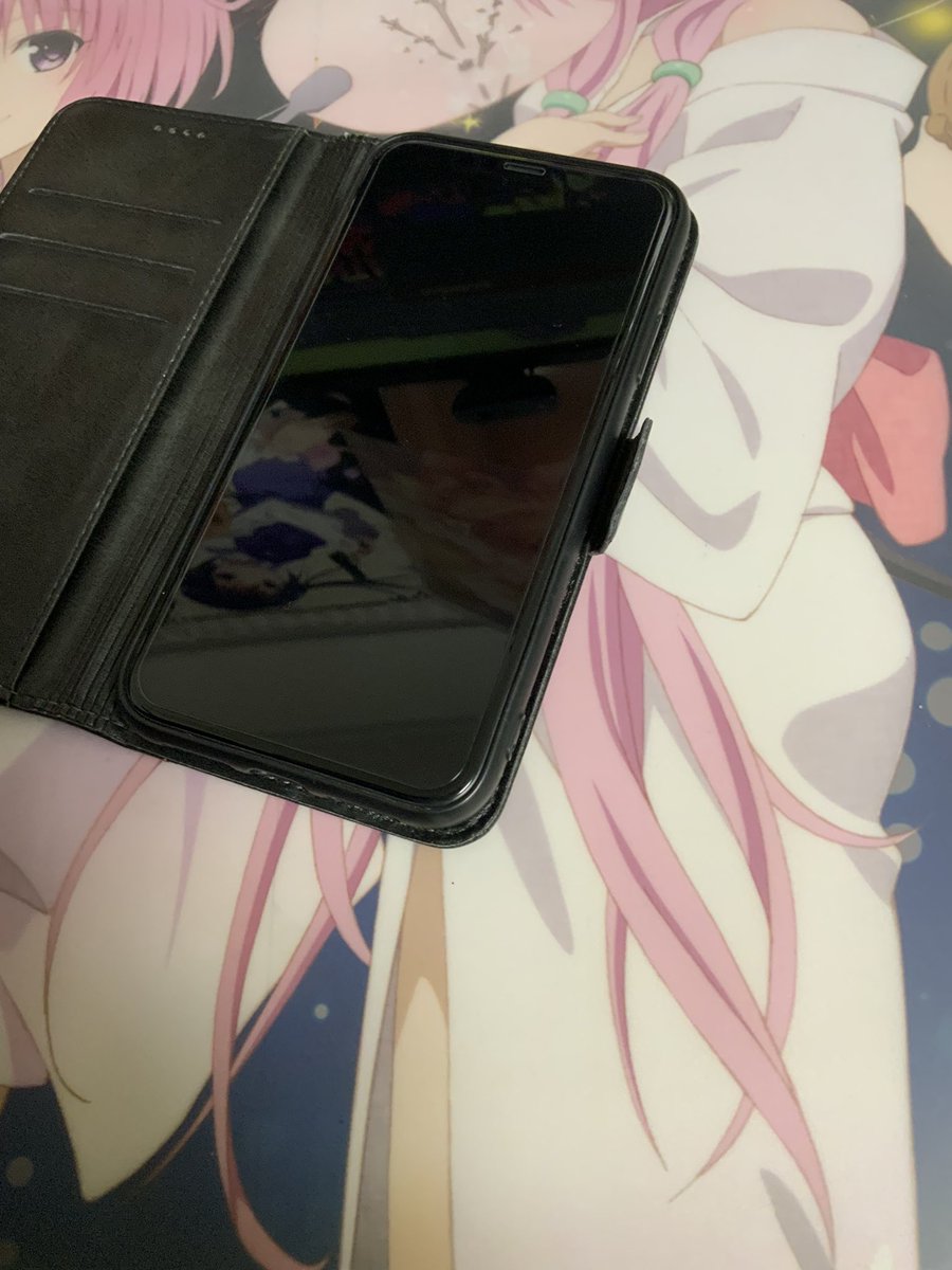 昨日フィルム買い間違えで萎えて
速攻でAmazonで買ったら
今日来て届くの早すぎて感動してる🥲

2〜3年に一回は買い間違えしちゃうの
なんなんだろう 