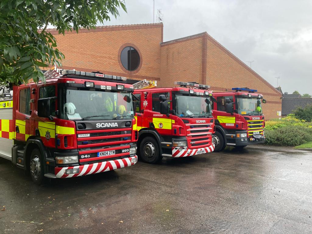 You may have seen some increased Fire Service activity yesterday in Market Harborough, but fear not!!!
We ran a cross border exercise with Rothwell &amp; @DesboroughFire from <a href="/northantsfire/">Northamptonshire Fire & Rescue</a> to test how we work together. Many thanks to Welland Place for hosting us.🚒 
#firesafety