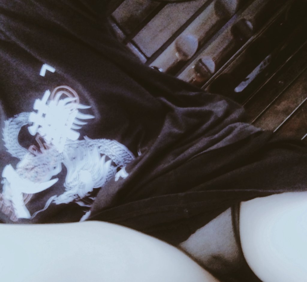 福利姬TOT分享的黄推图片1 - 网红私拍内容