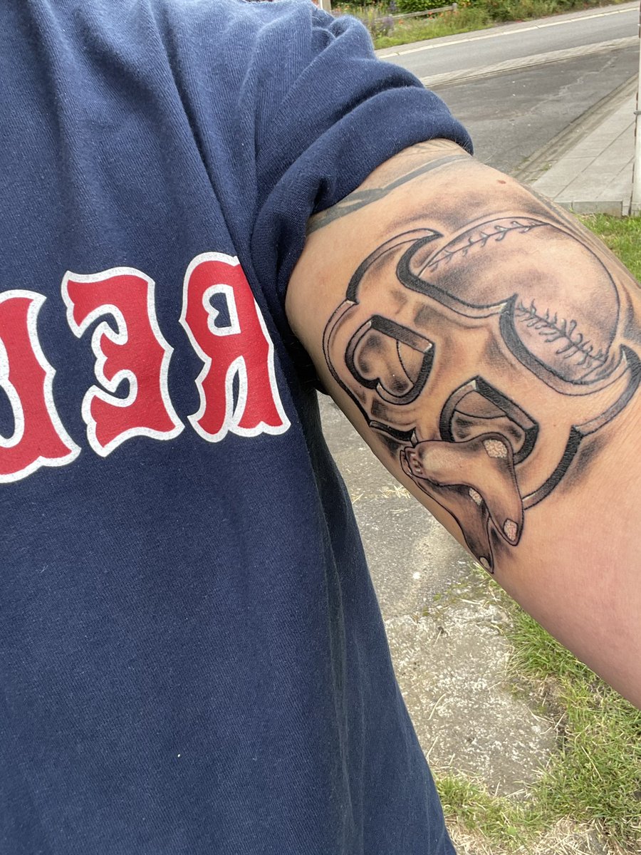 zecoche's tweet photo. @RedSox The best team in the world ! Greg from Belgium ⚾️⚾️⚾️⚾️⚾️🇧🇪🇧🇪🇧🇪🇧🇪🇧🇪🇧🇪⚾️⚾️⚾️ https://t.co/cNN7FUlNIm