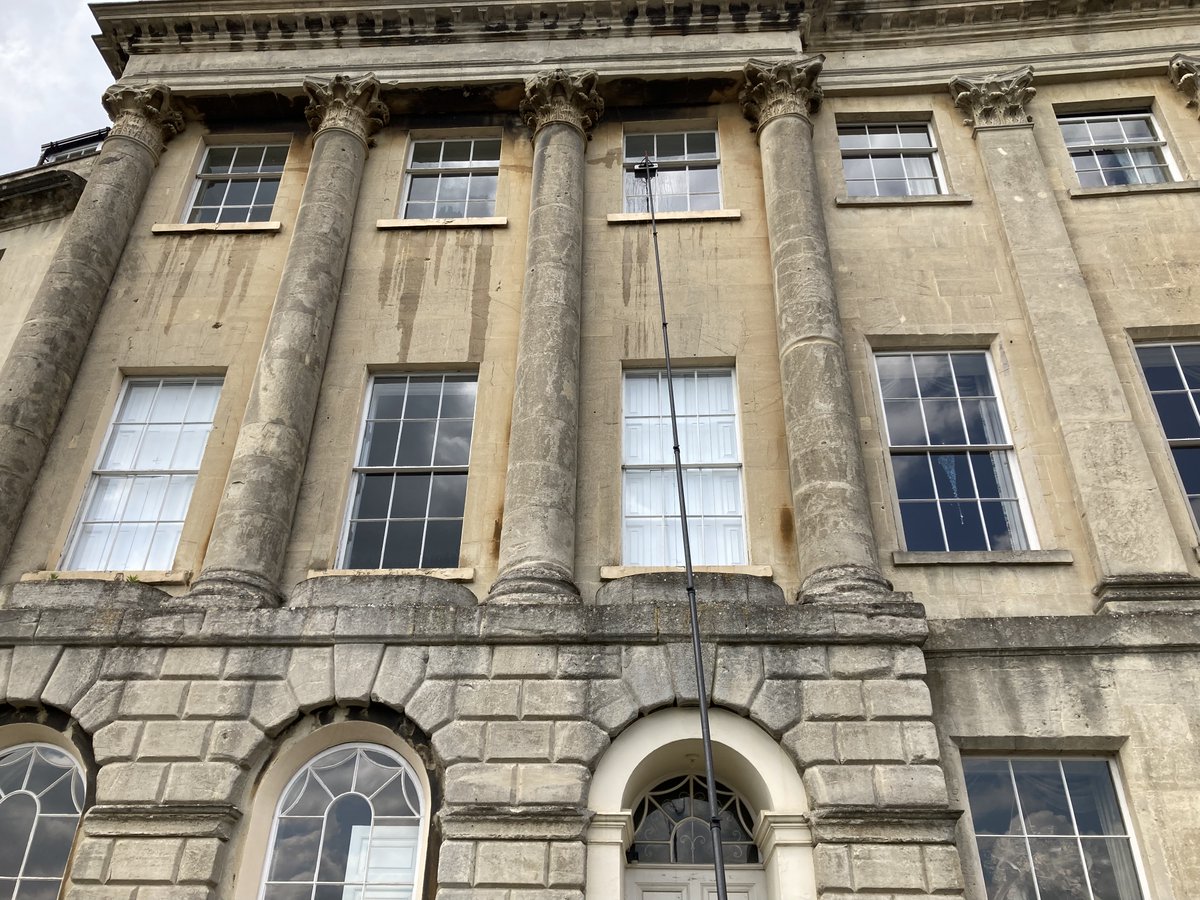 bathwindows's tweet image. Cleaning windows at Camden Crescent in Bath, using one of our longest pool to reach up top floor. #Cleanandbright! Higher, safer, cleaner. 😊