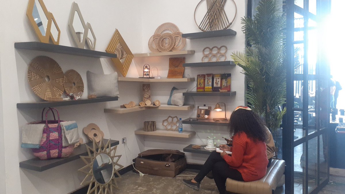 Happening now! 
#retailtherapy #coffeetour #sundayfunday #PopUp