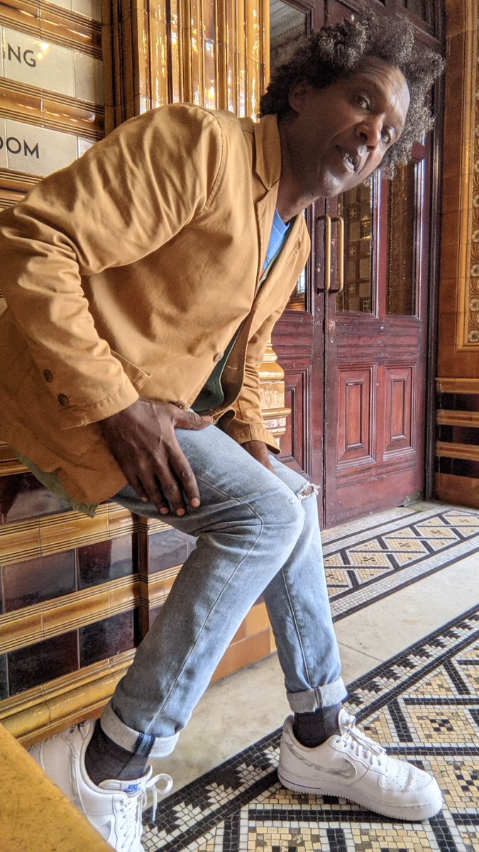 Every day living 
Every day I give in 
Every day I wake up 
To a new beginning

Photo by me as I am right now. All good.