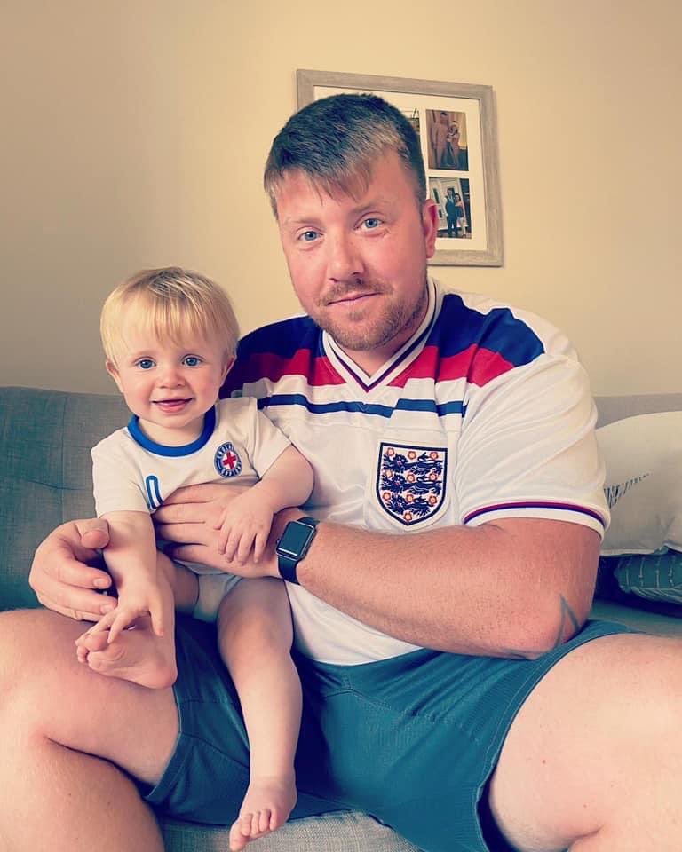 LLeightwood's tweet photo. Me and my boy watching the game last night!! @GaryLineker we was to excited to post it last night!! But we’re ready for the lads to #bringithome #🏴󠁧󠁢󠁥󠁮󠁧󠁿 @England @GarethSouthgate @CalvertLewin14 @JPickford1 @Everton #bbcfootball #bbceuro2020 #ItsComingHome #ENG @alanshearer https://t.co/bA7jzdr5hT