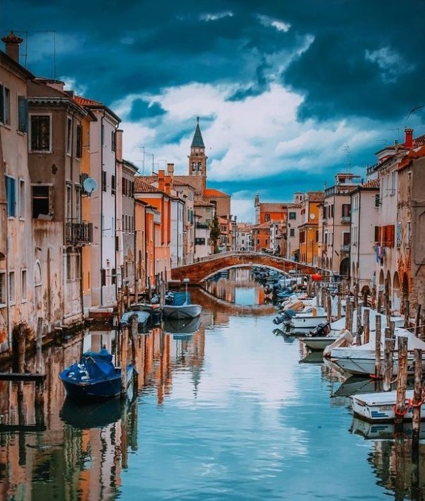 Riva Canal Vena

~Chioggia~
La piccola Venezia

#LaMiaCittà
#photo Instagram