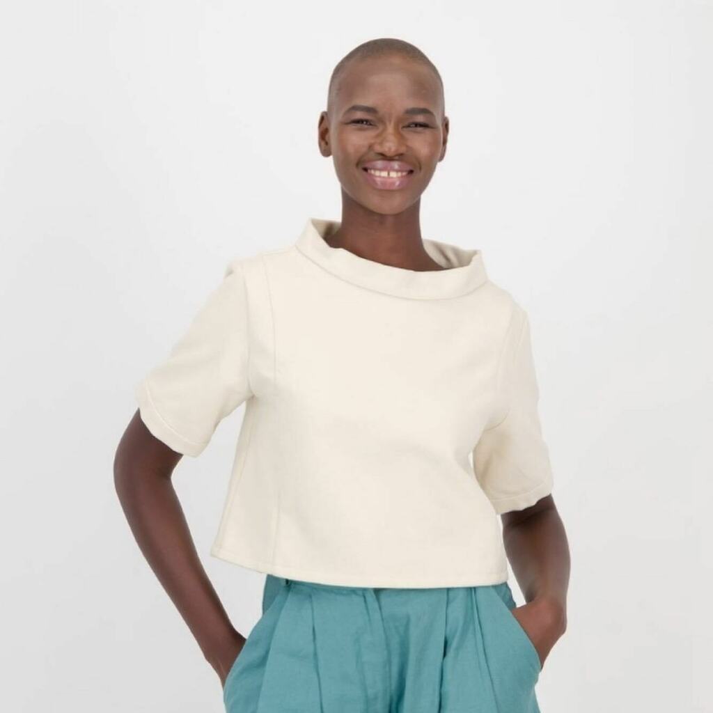 Effortless elegance in these jacki tops. Shop online and get FREE delivery nationwide 

#lunar #lunarlifestyle #winteressentials #shoponline #loveZAbuyZA #sustainablefashion #supportsmallbusiness instagr.am/p/CQ5ie4MpFeX/