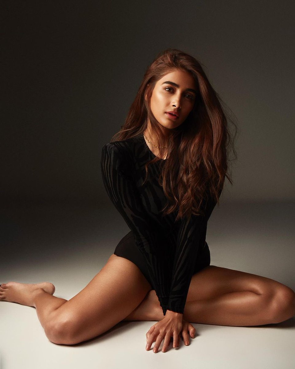 hegdepooja's tweet photo. Leotard Love 🎩🪄 

@rahuljhangiani @tanya1ghavri @kajol_mulani @suhasshinde1 https://t.co/279ijFIX20