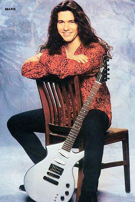 Happy birthday MARK SLAUGHTER!
(July 4, 1964) 