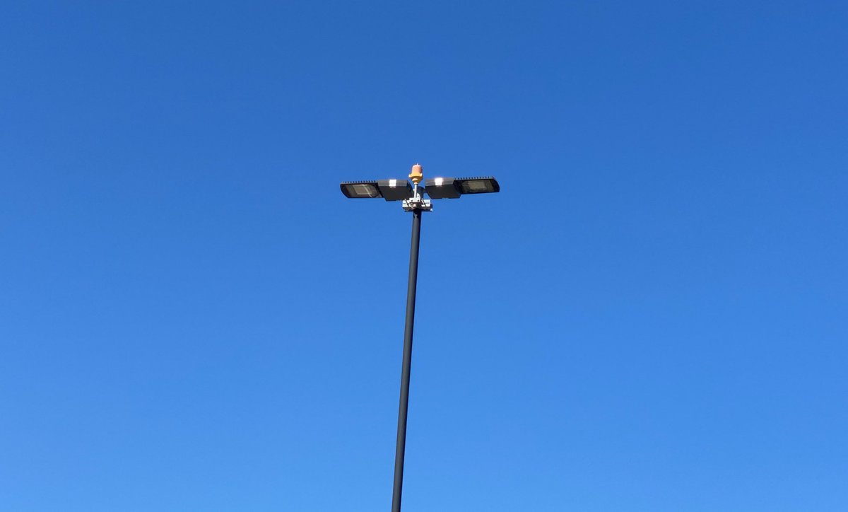 Solar powered night lights.

I yearn for a future where energy is free, or at least affordable.

These lights use the sun to charge during the day - for free. 

At night they consume that stored power.

#ElectricityCosts