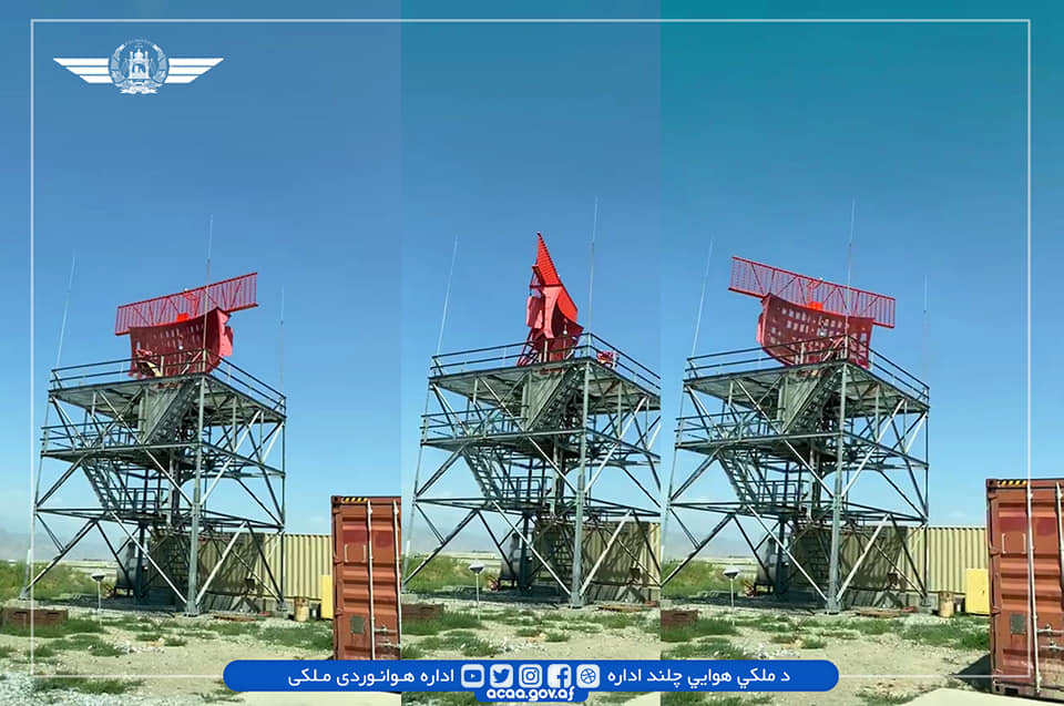 acaa_af's tweet photo. د #بګرام_هوايي_ډګر د رادار او مخابرې سیستم (VSAT)، ��ې د خوڅ ملاتړ د وتلو دمخه غیر فعال شوی و، د ملکي هوایي چلند ادارې تخنیکي ټیم لخوا يو زل بیا فعال شو.
دا دوه سیسټمونه به د بګرام هوايي ډګر او حامد کرزي نړیوال هوايي ډګر د الوتکو لارښود لپاره کارول کیږي. https://t.co/rSEehcURCp