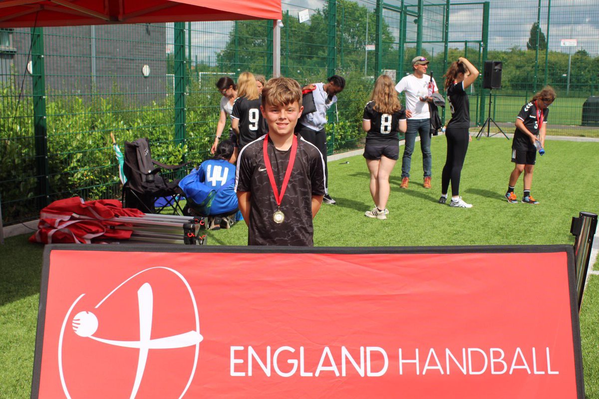 EHA Summer Cup 21 medalists 🏅from <a href="/PoolePhoenix/">PoolePhoenix 🔥</a> and Stronix <a href="/StroudHandball/">Stroud Handball</a> well played 👏