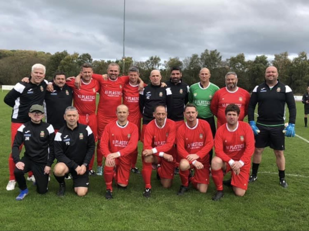 1,939 followers can we hit the magic 2k today come on <a href="/Wrexham_AFC/">Wrexham AFC</a> followers share and get the Legends upto 2k <a href="/thehumphreyker/">@humphreyker.bsky.social</a> <a href="/VancityReynolds/">Ryan Reynolds</a> <a href="/RMcElhenney/">Rob Mac</a> show us some love Wrexham