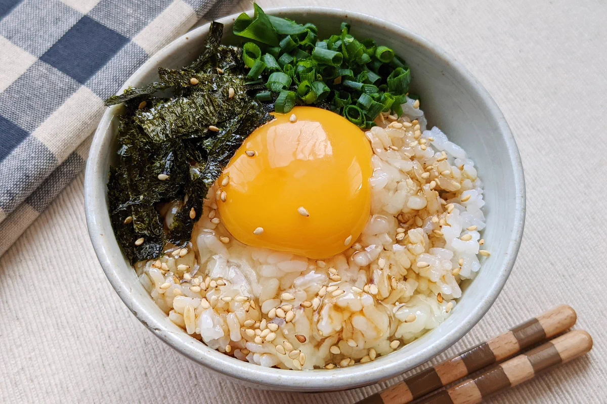 万能なオイスターソースに惚れ惚れしてしまう。極旨のやみつきTKG