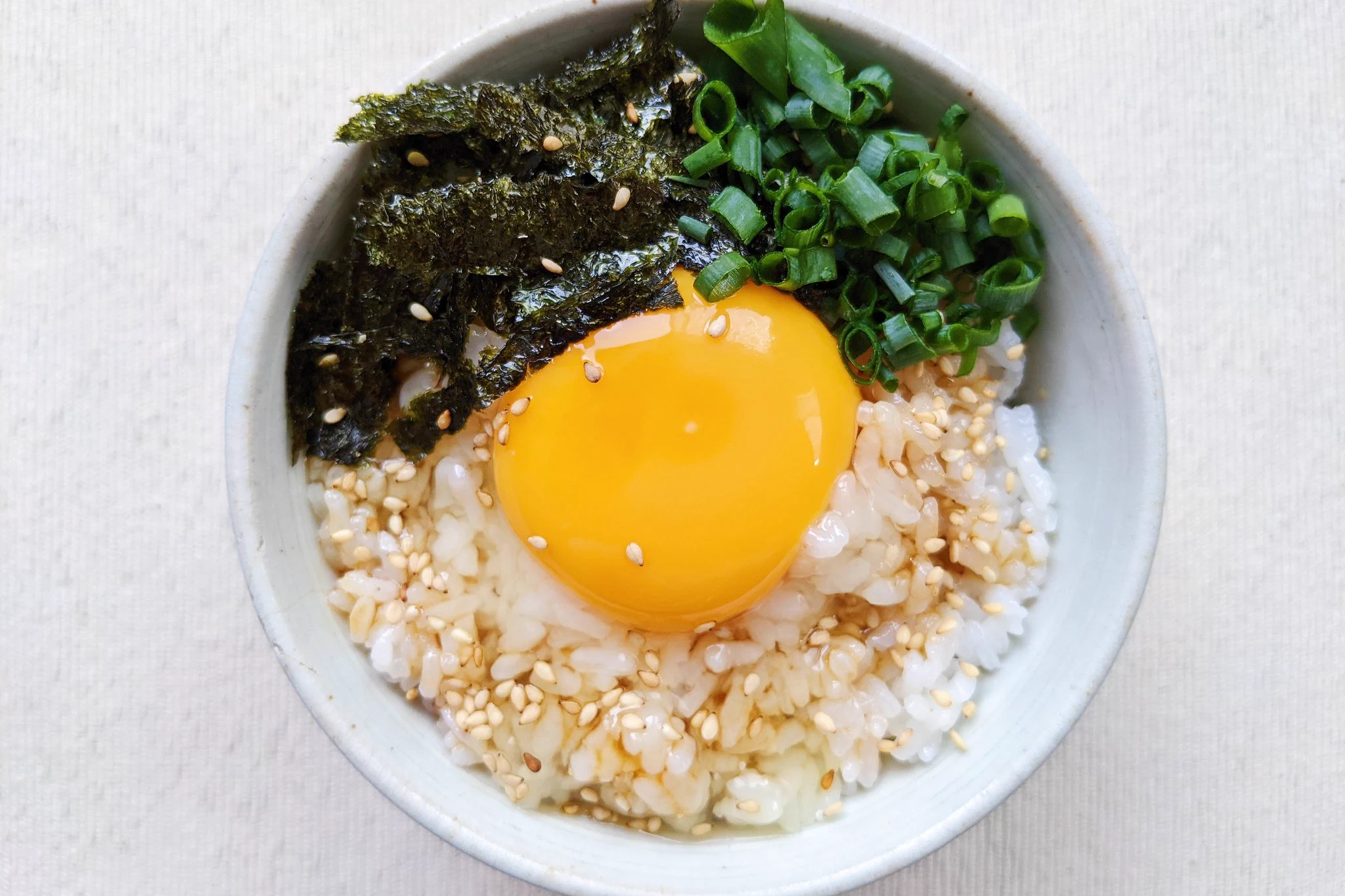 万能なオイスターソースに惚れ惚れしてしまう。極旨のやみつきTKG