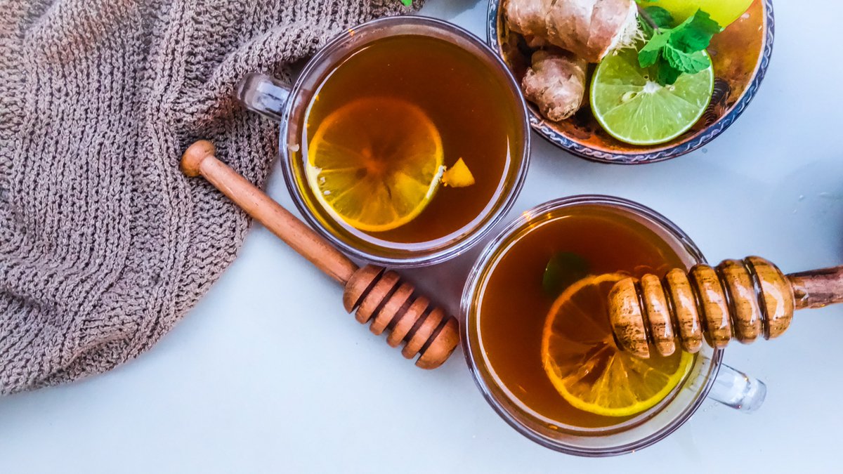TheEscapedFlvrs's tweet photo. #tea #teatime #food #kitchenutensil #saucer #recipe #foodie #kitchenware #recipes #cuisine #nom #hungry #foodblog #homedecor #cookingwithlove #foodphotographer #healthychoice #gastronomy #goodfood #lemontea #lemons #tableware #dishware #ingredient #cup #liquid #plate #tablewares https://t.co/5RLBpoAb51