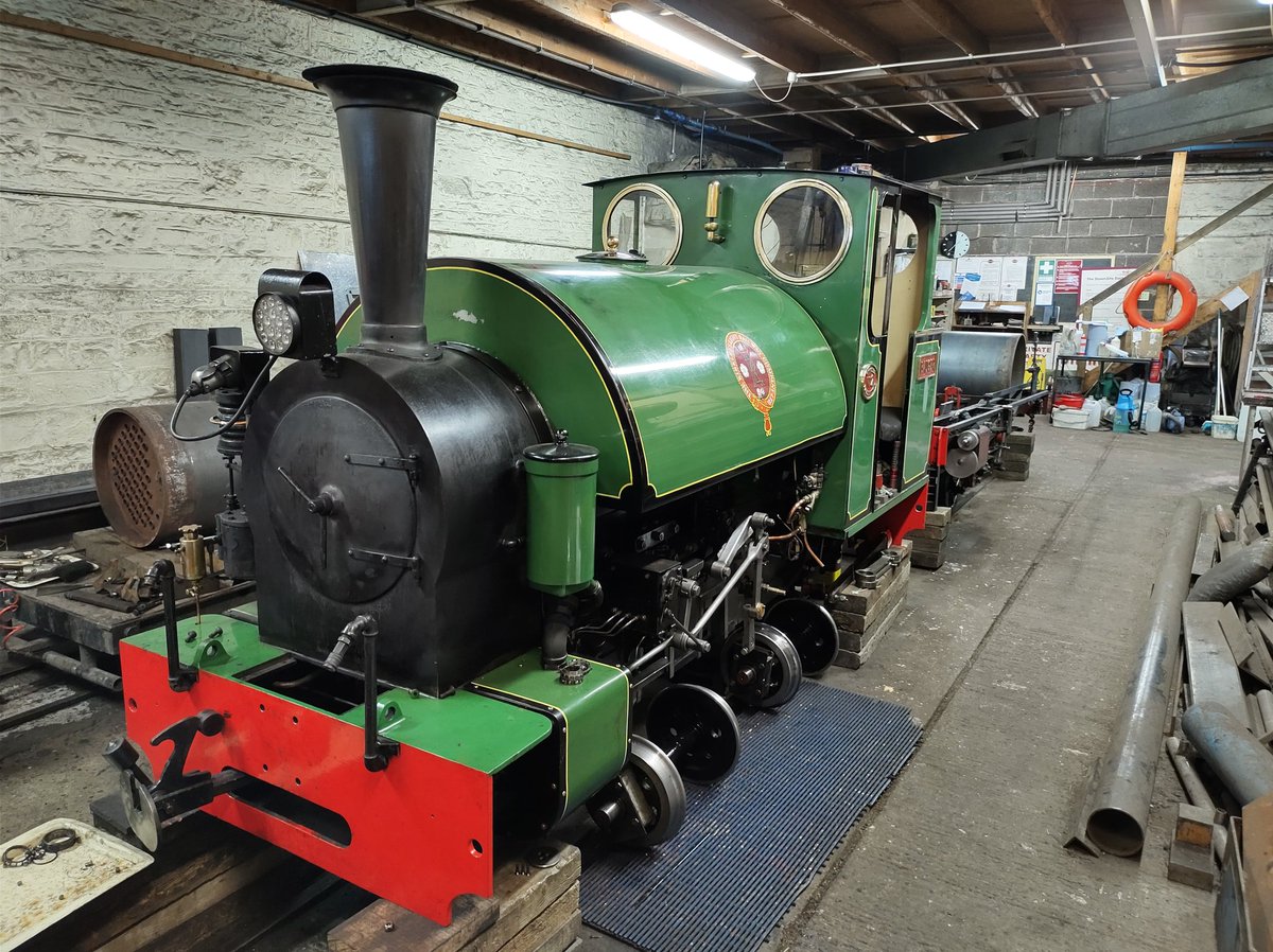 CinderPathModel's tweet image. I'm back from from a day out at the KLR, where the @WhistlestopV volunteers kindly showed me round the sheds and let me do some modelling research 😀