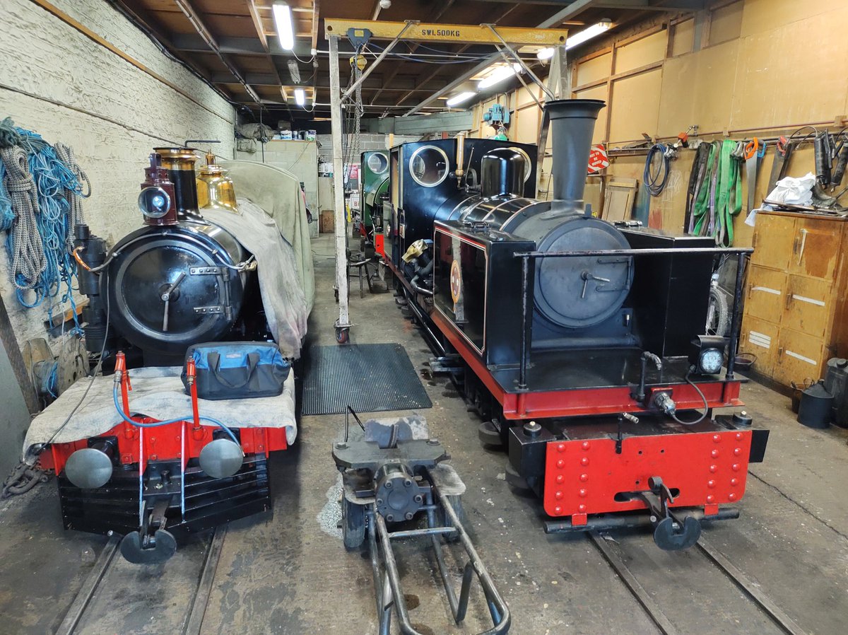 CinderPathModel's tweet image. I'm back from from a day out at the KLR, where the @WhistlestopV volunteers kindly showed me round the sheds and let me do some modelling research 😀