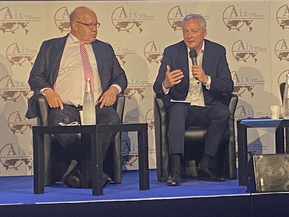 vlecasble's tweet photo. Le tabou de la dette en commun est tombé pour financer le plan de relance européen ⁦@BrunoLeMaire⁩ . Nous avons fait des pas de géant depuis deux ans entre la France et l’Allemagne #REAix2021 . https://t.co/joP7IbY7iN