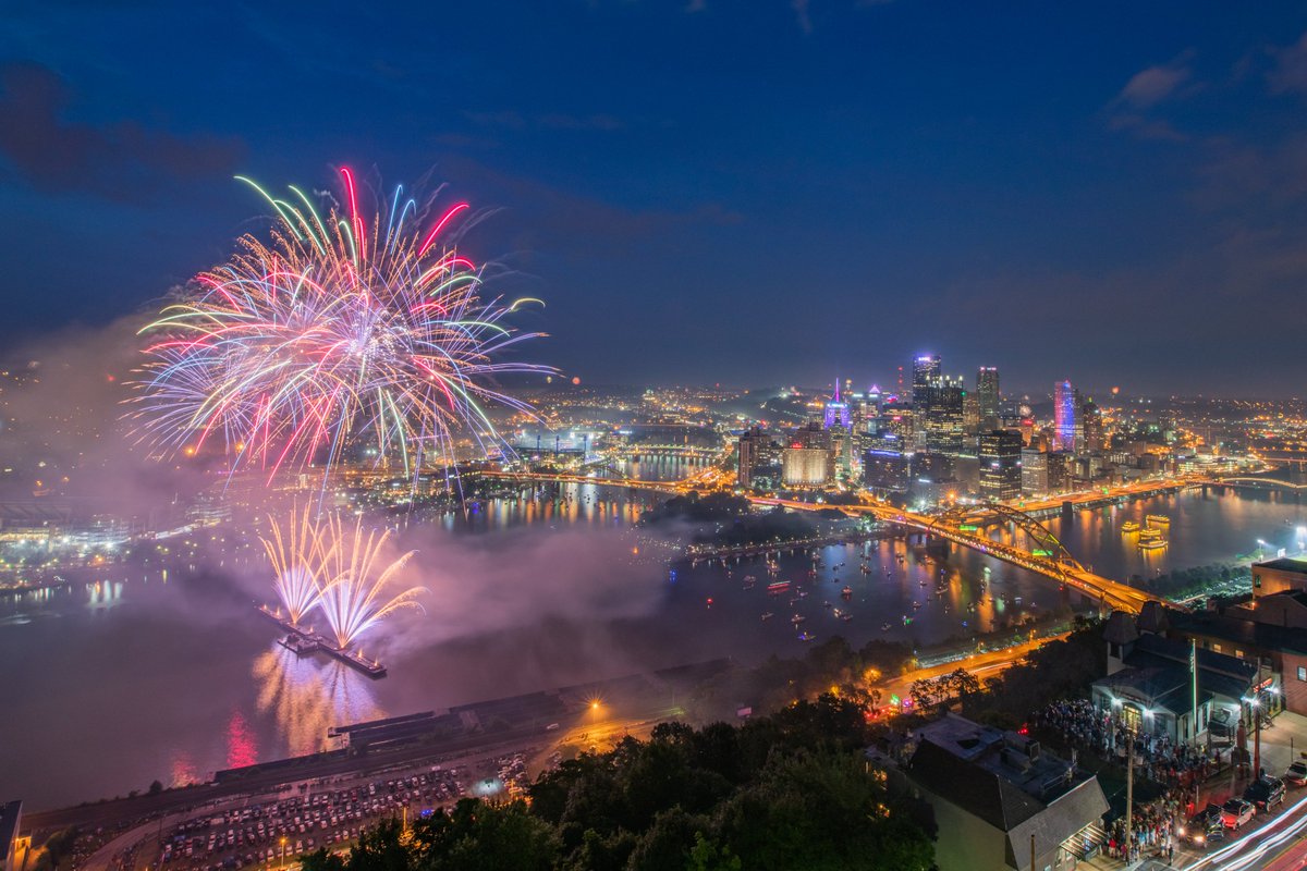 DaveDiCello's tweet photo. Happy 4th of July yinz guys. Can't wait for the fireworks over #Pittsburgh tonight, as I'll be capturing them from a pretty unique perspective. Until then, here are some patriotic images on this beautiful Independence Day. Hope everyone has a great holiday. https://t.co/Xz589NLBeY