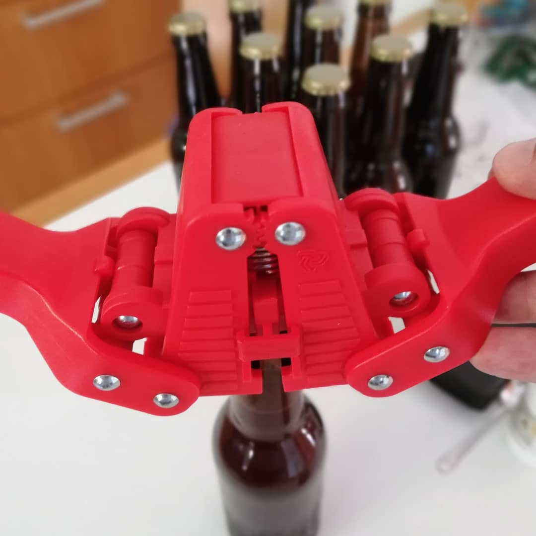 milbeerista's tweet photo. A madurar, una Imperial IPA ben carregada de llúpol amb Mash Hopping, First Wort Hopping, Hop Stand, Hop Back.
#craftbeer #cervesaartesana #cervesa #IPA #ImperialIPA #IndiaPaleAle #beernerd #craftbeerlive #localbeer #localdrink #localbrew #localbrewing #homebrewing #homebrew https://t.co/wjB9AWesw4