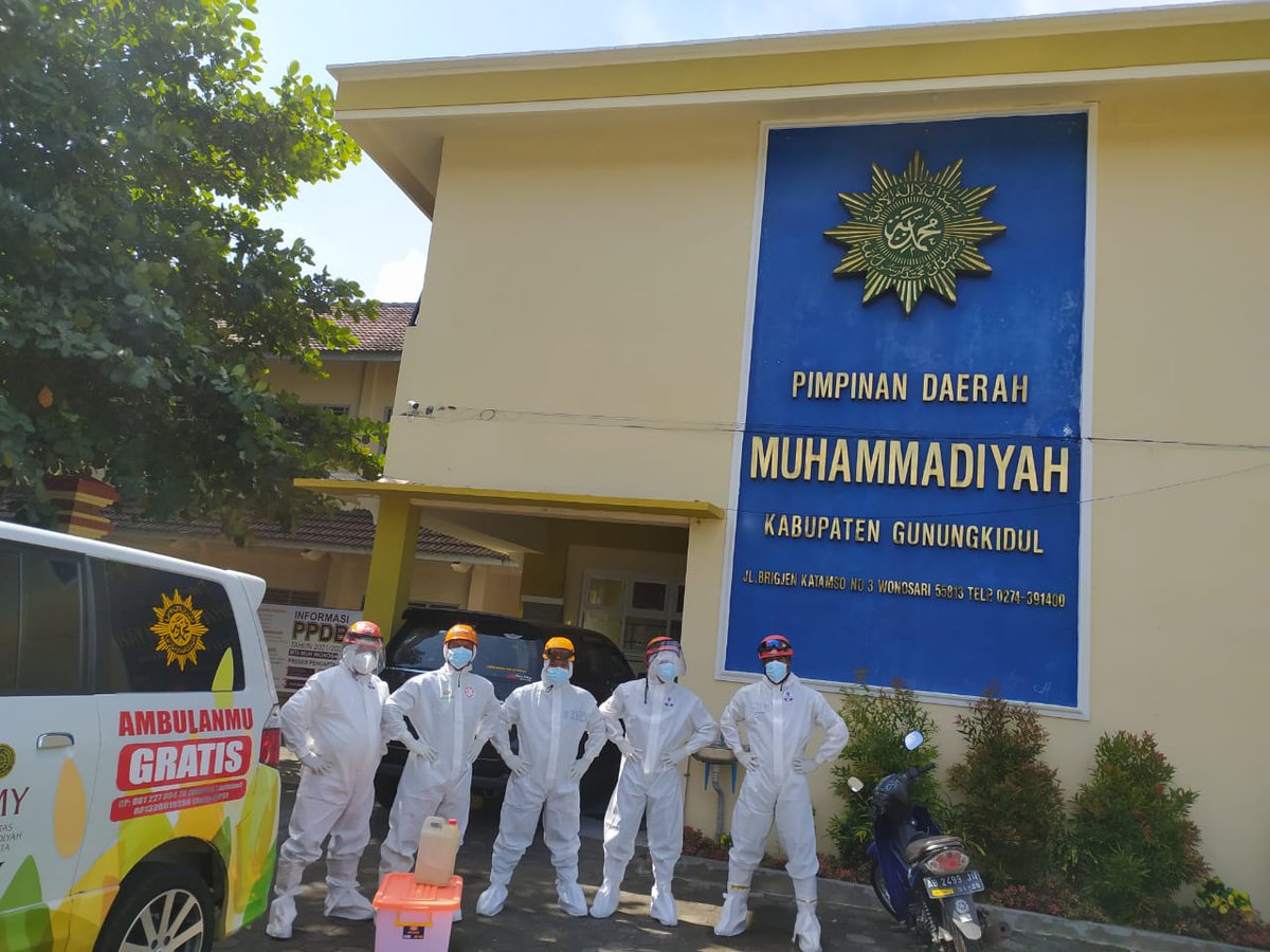 kokamgeka's tweet photo. Laporan Pemakaman, Ngad Legi 4/7/2021,14:00, oleh tim 1 MCCC Gunungkidul. Pada warga Piyaman Wonosari, di TPU Pakeljaluk Piyaman

Kita telah gagal melindungi sesepuh dan pepundhen. Bakti macam apa ini?! https://t.co/ykMObyX3NB