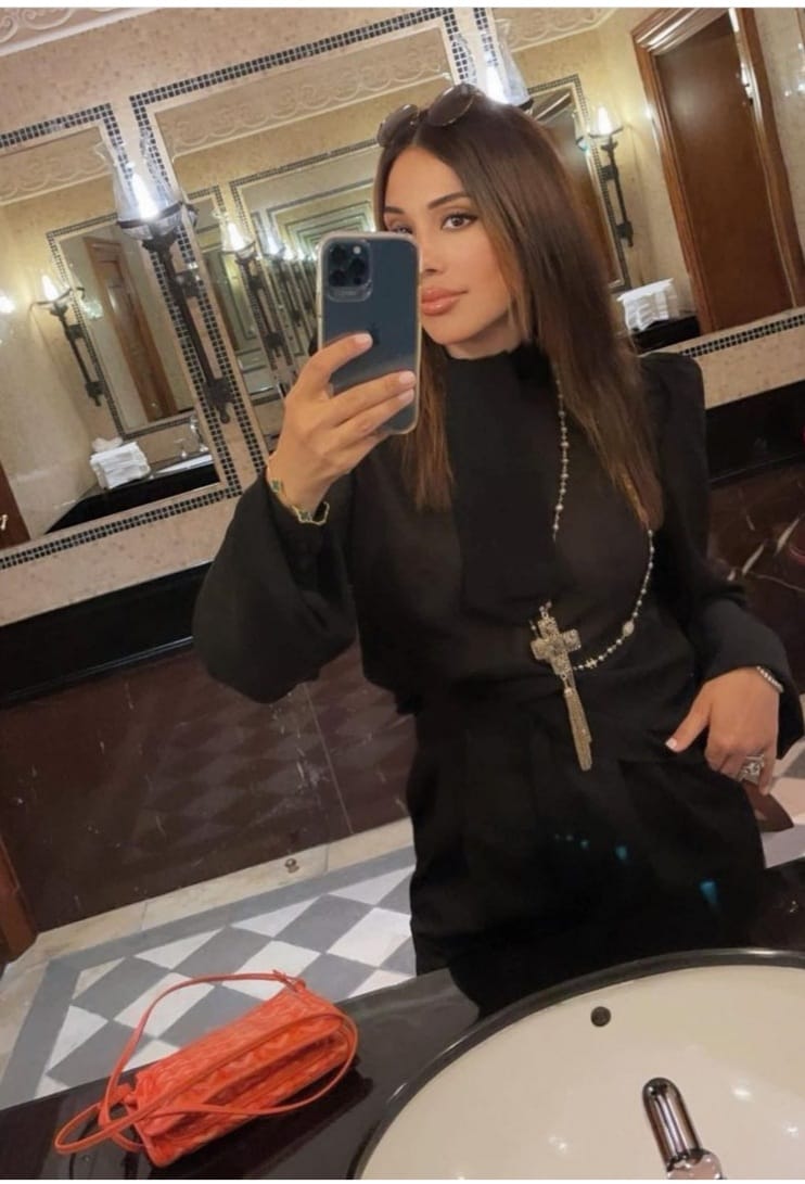 #escortistanbul #taksimeskort şişli Rodison blue oteline yakın oturuyorum bilgi almak için arayın ve ya watsapa yazın 05380168459