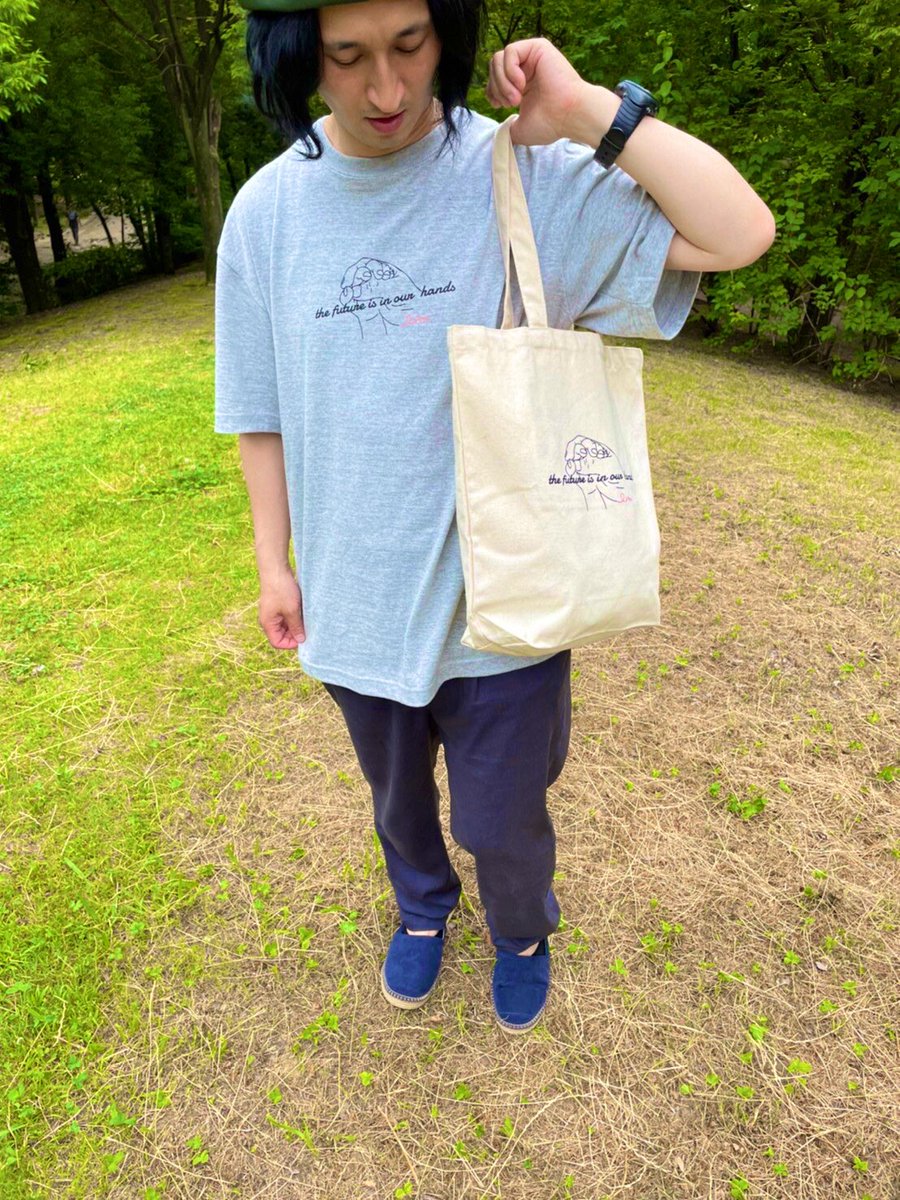 DAI_PAN's tweet photo. 僕がやってるブランド
「OYAco」
summer goods 受注販売受付が本日23:59まで
残り4時間
すでにたくさんの方から注文を頂いてて感動してます😭👍✨
みんなほんまありがとう🙌
自分が考えたデザインや服、色などを気に入って購入してくれてるとかもう〜幸せ🥲
届いたらたくさん着てな⭐️
#OYAco https://t.co/eF4La3WAbl