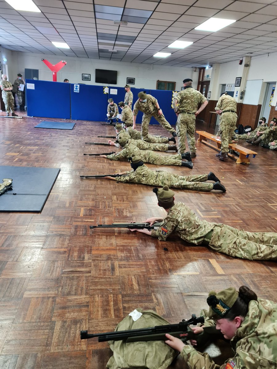 MindenPr's tweet photo. And Annual camp is kicked of let's have an amazing week everyone.
WHT being carried out ready for range day tomorrow even get a standard selfie with the OC 🤣😅 https://t.co/BmsVdIay6h