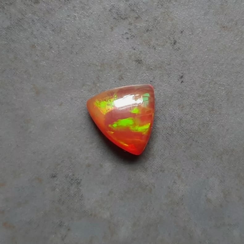 Check out our special ebay auction and bud for our 2ct red honeycomb opal, starting bid is £3.00. Product link is in our bio

#redopal #honeycombopal #naturalopal  #ethiopianopal #opalseller #gemstoneseller