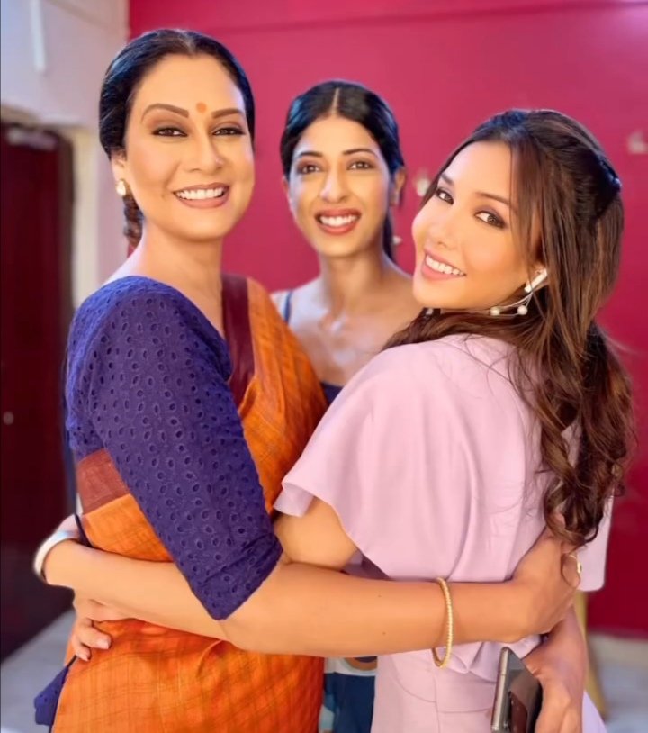 shwxwshw's tweet photo. LOOK WHOS BAKK🤟🔥
I am very happy to see them again🤭
#YehHaiChahatein #Rosha #AbrarGun https://t.co/kX1reyV19Q