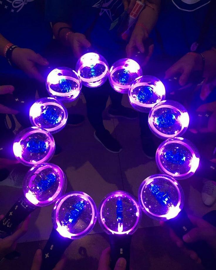 bobtebez_87's tweet photo. I hope everything will be ok
Buddy will always here for Gfriend
Still believe someday Gfriend will be together and perform for Buddy..
#버디는_여자친구_사랑해 https://t.co/Emr7cuY8lN