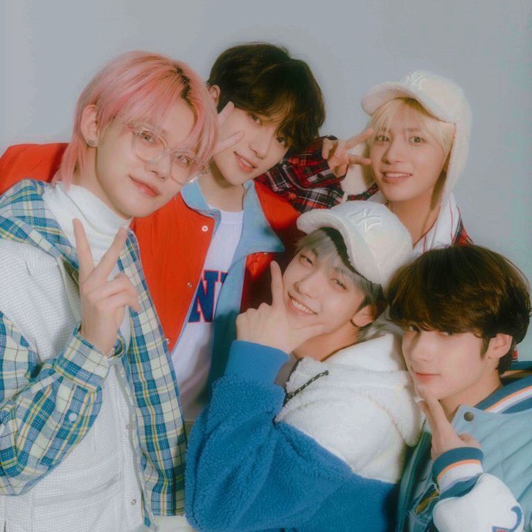 moadaysite's tweet image. hi this is a new thinker acc for #TXT and #DAY6!!! plz rt to help us find moas, mydays and thinkers thank you ^__^