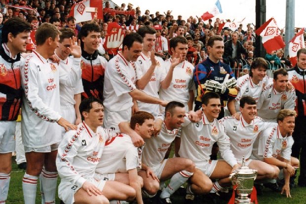 Forget the reminiscing of England &amp; Euro 96 - Ports fans all know that below are the real boys of 96 - who actually celebrated winning a major trophy that year - the inaugural Irish Premier League 🏆