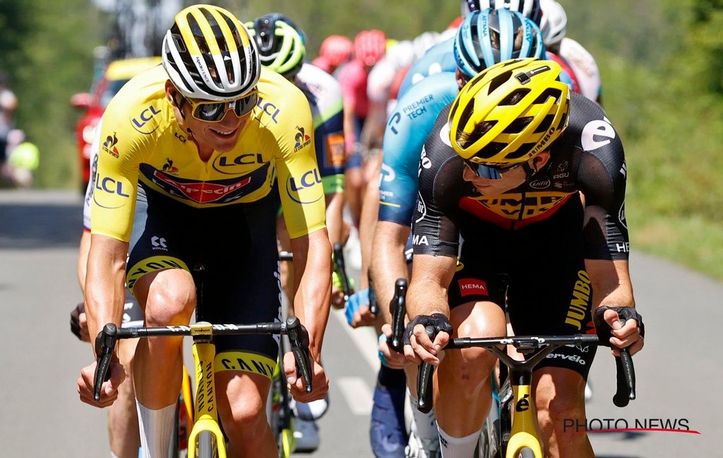 - Buena suerte Wout, mañana lo dejo y me centro el el Mtb para Tokio. 
- Ok, yo aguanto un poco más, a ver si hago podium!
#MVDP #Woutvanaert