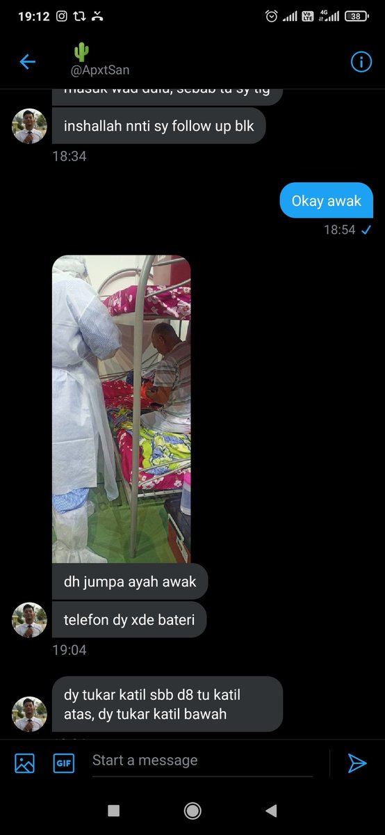 PrettyKaftan's tweet photo. Alhamdulliah dah jumpa ayah 😭😭😭 lega sgt ya Allah. Terima kasih byk byk yg bantu saya &amp; keluarga cari ayah saya. Tkdpt nk balas, mampu ucap terima kasih 😭😭😭❤️ https://t.co/t2g5Q2yu5x