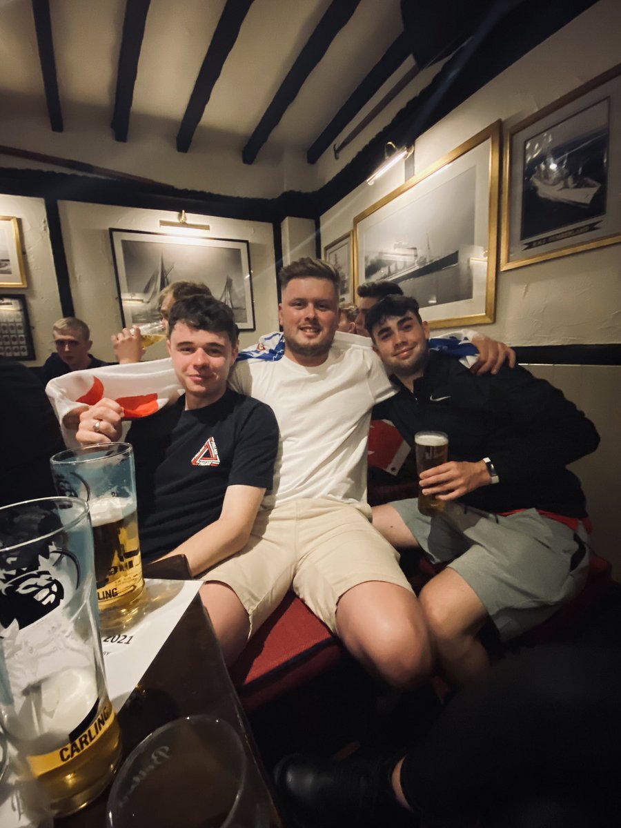 SamWard_33's tweet image. What a week 🍻
