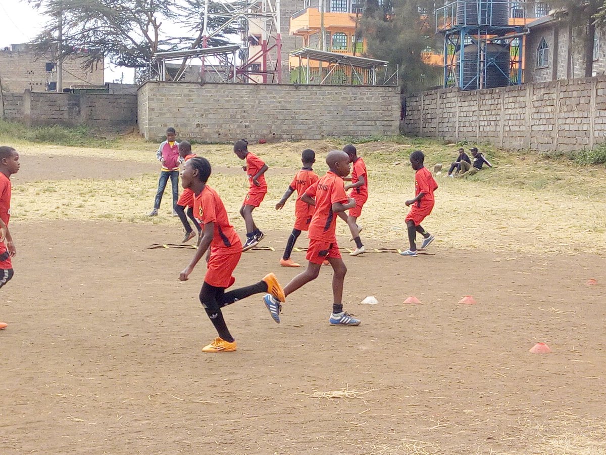 YoungUnitedFc1's tweet image. #JuniorTitans had a great weekend well done today. See us again on Saturday.

#wearedevelopment