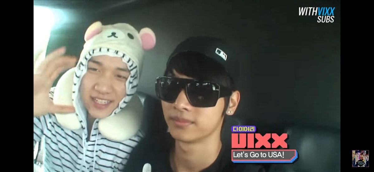 JWan51239142's tweet photo. Mom and son? #HAPPYHYUKDAY https://t.co/aZAX3mFBRe