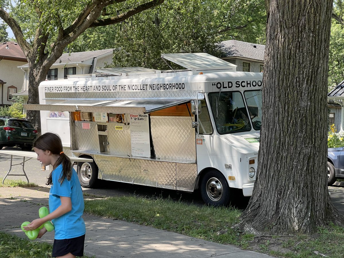 Come get a burger or a hot dog at Fuller Park!