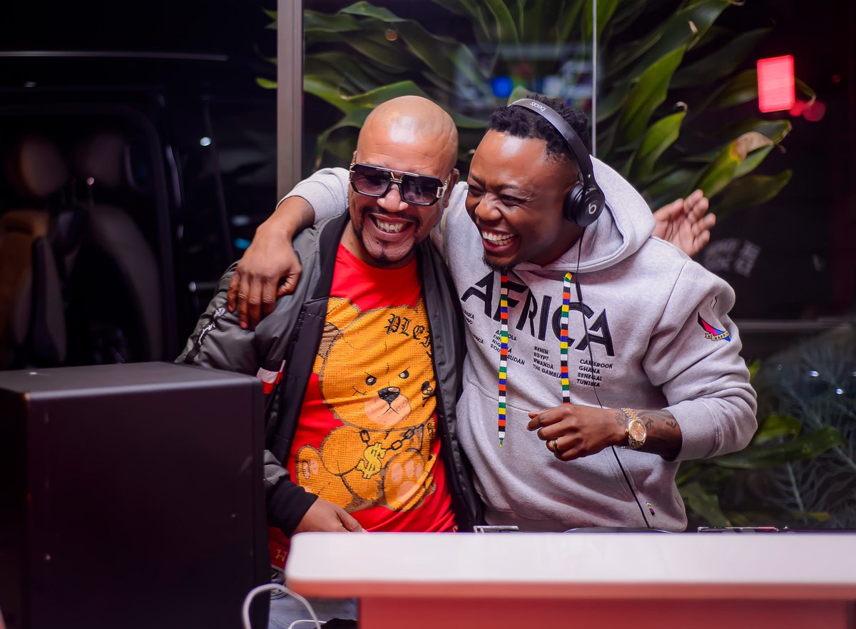 DJTira's tweet photo. Countdown ➡️➡️➡️ Party kicks off at 20h00. Tell a friend, Makoya Bearings on the 1s and 2s. Also don't forget to subscribe to Afrotainment YouTube channel.

https://t.co/PrpUL0VIiV

#DjTirasParty https://t.co/NKrbNyDiIM