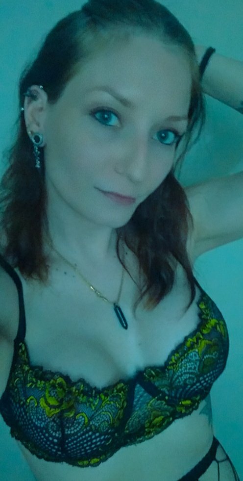 Violet_Storm_'s tweet photo. New Tits Are Amazing! So Much New Content Already🤤
💦Cum n See Your Favorite Dark Soul Kush Queen😈
🖤《Follow Me on all my platforms》🖤
https://t.co/4cAxCH57ht https://t.co/95F7rhE2Y2