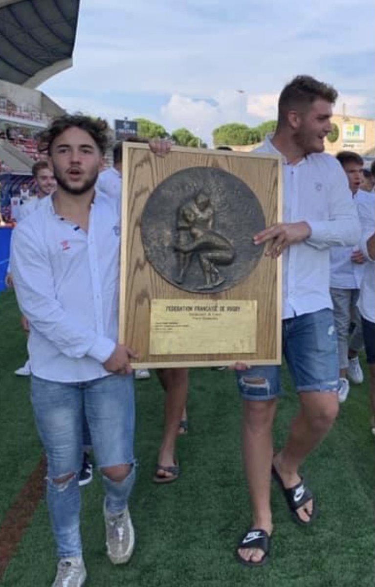 AsbhAssociation's tweet photo. Notre club est en deuil aujourd’hui suite à la disparition tragique et accidentelle d’Adam Lassaux génération 2003 double championne de France.Nous nous joignons à l’immense peine de la famille 🥲🖤 https://t.co/us6EkEkole
