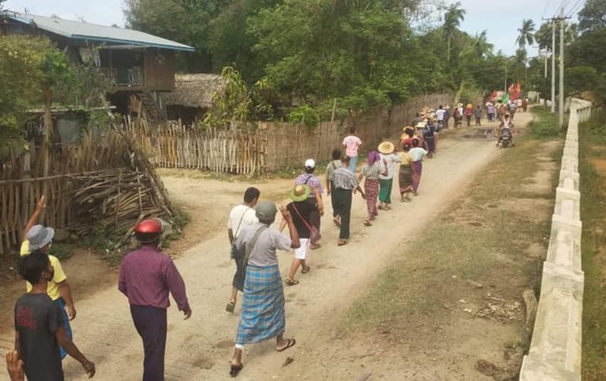 Myanmar_Now_Eng's tweet photo. Anti-junta protests were held in several villages  in Butalin Township in Sagaing today (Jul 4). 

Photos: CJ 

#WhatsHappeningInMyanmar https://t.co/oWlTepDayt