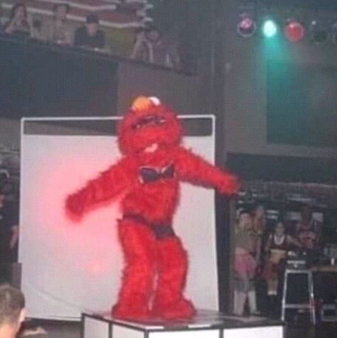 แต่แด้แดแต่แด่แด้แด๋แด้แด