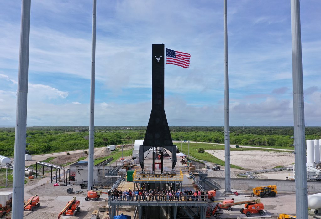 Relativity Space on Twitter: "Happy 4th of July! 🇺🇸 Here at Relativity, the Launch team recently completed the maiden lift of the Strongback at our Cape Canaveral launch pad! To learn more