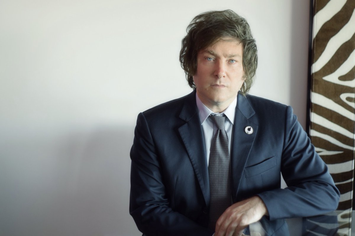 📻#Ahora en #elotropais <a href="/JMilei/">Javier Milei</a>, Economista - Nacho Ros <a href="/SantiagoLlull/">El lobo bueno de la city</a> <a href="/IannottiRomina/">Romina Iannotti</a>
 
👉Visión de la economía y situación actual del país