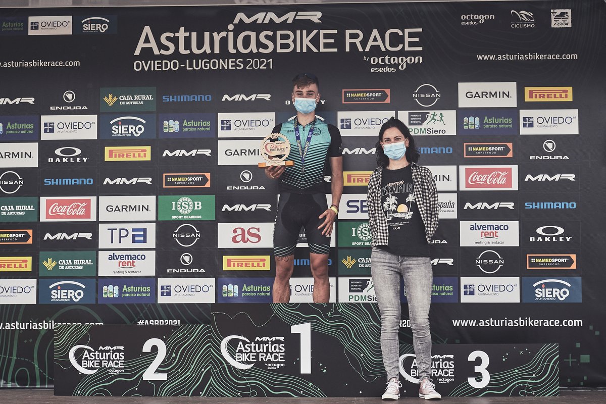 El ganador del Premio <a href="/diarioas/">Diario AS</a> al joven más rápido de 
@MMRBikes Asturias Bike Race 2021 ha sido para Asier Bañuelos
¡ENHORABUENA! 💪