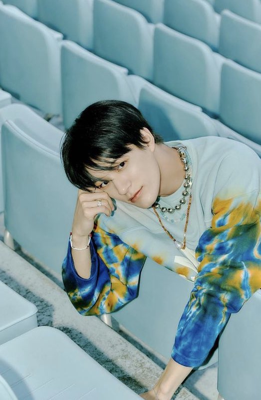 Base Ungkap Rasa

“Kalo emang nggak suka sama aku, jangan terima aku kak harusnya”  

- Jeno AU